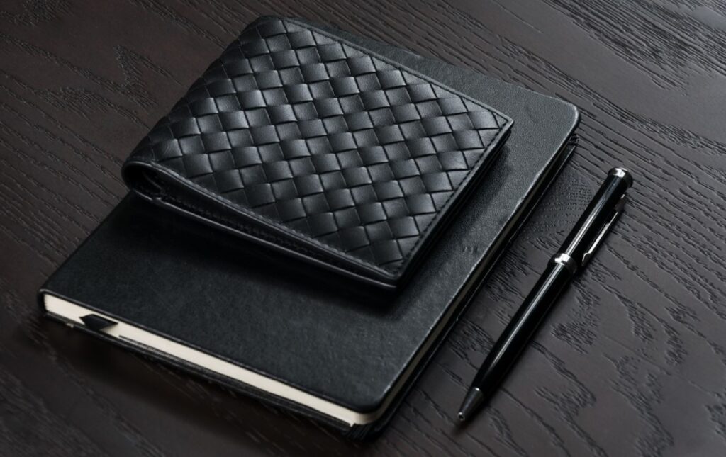 luxury men’s wallets