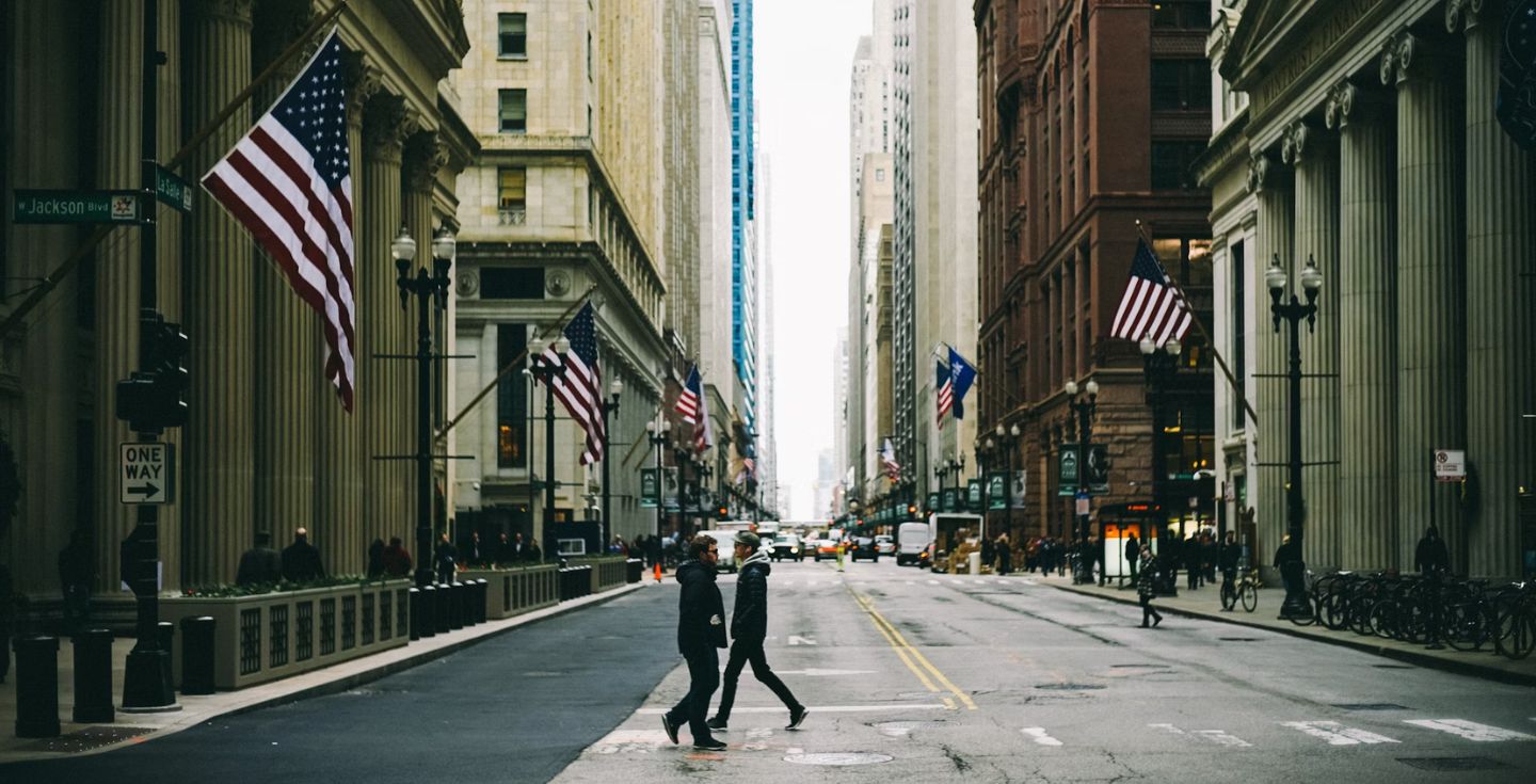Traveling to the USA? Discover the Benefits of a USA SIM Card